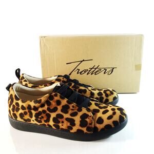 Trotters Avrille Sneakers Womens Size 6.5 Leopard Casual Padded Comfort Slip On